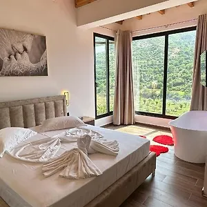 Nemercka & Outdoor Sports Center Hotel Përmet