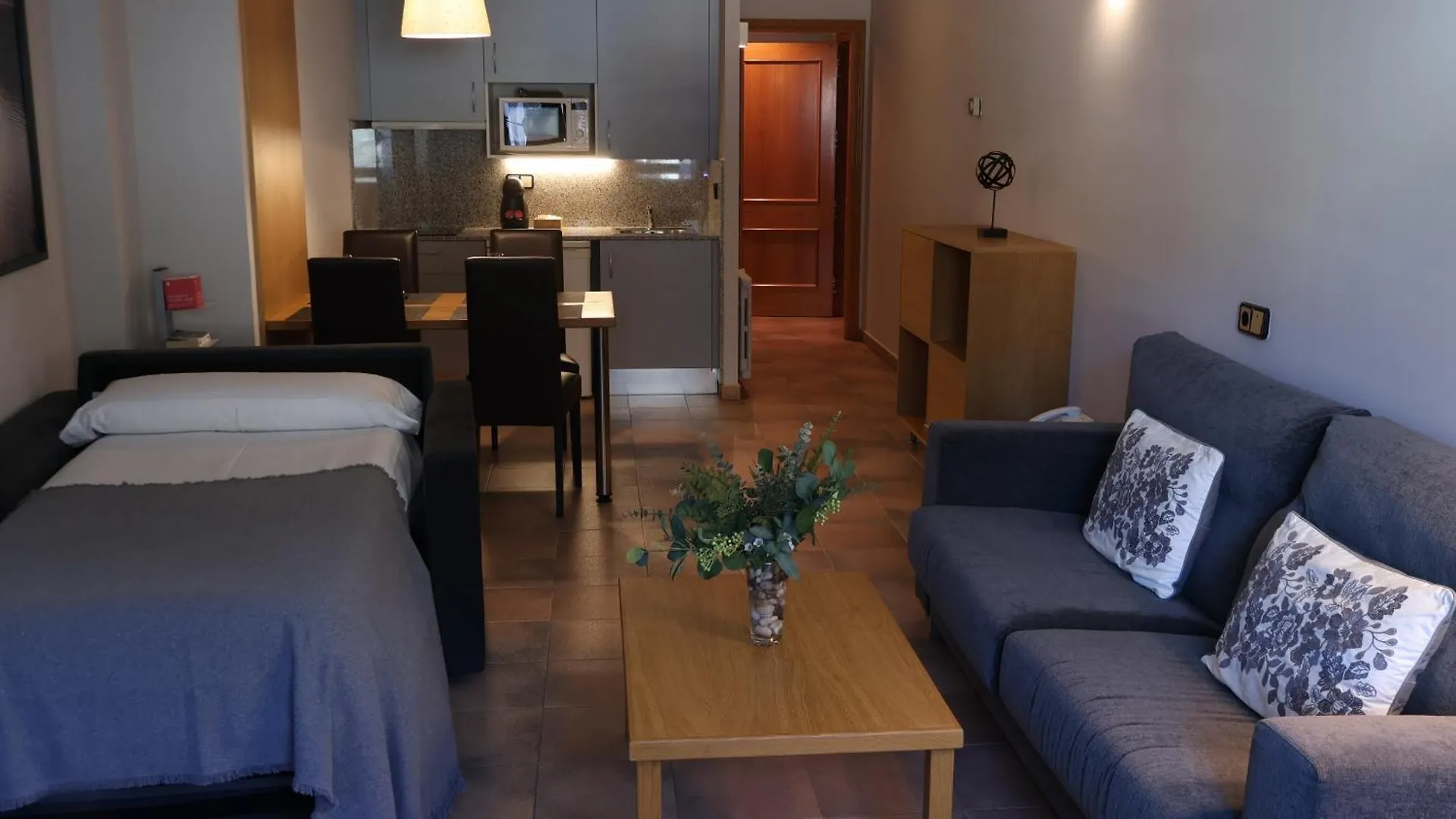 Aparthotel El Serch Andorra la Vella
